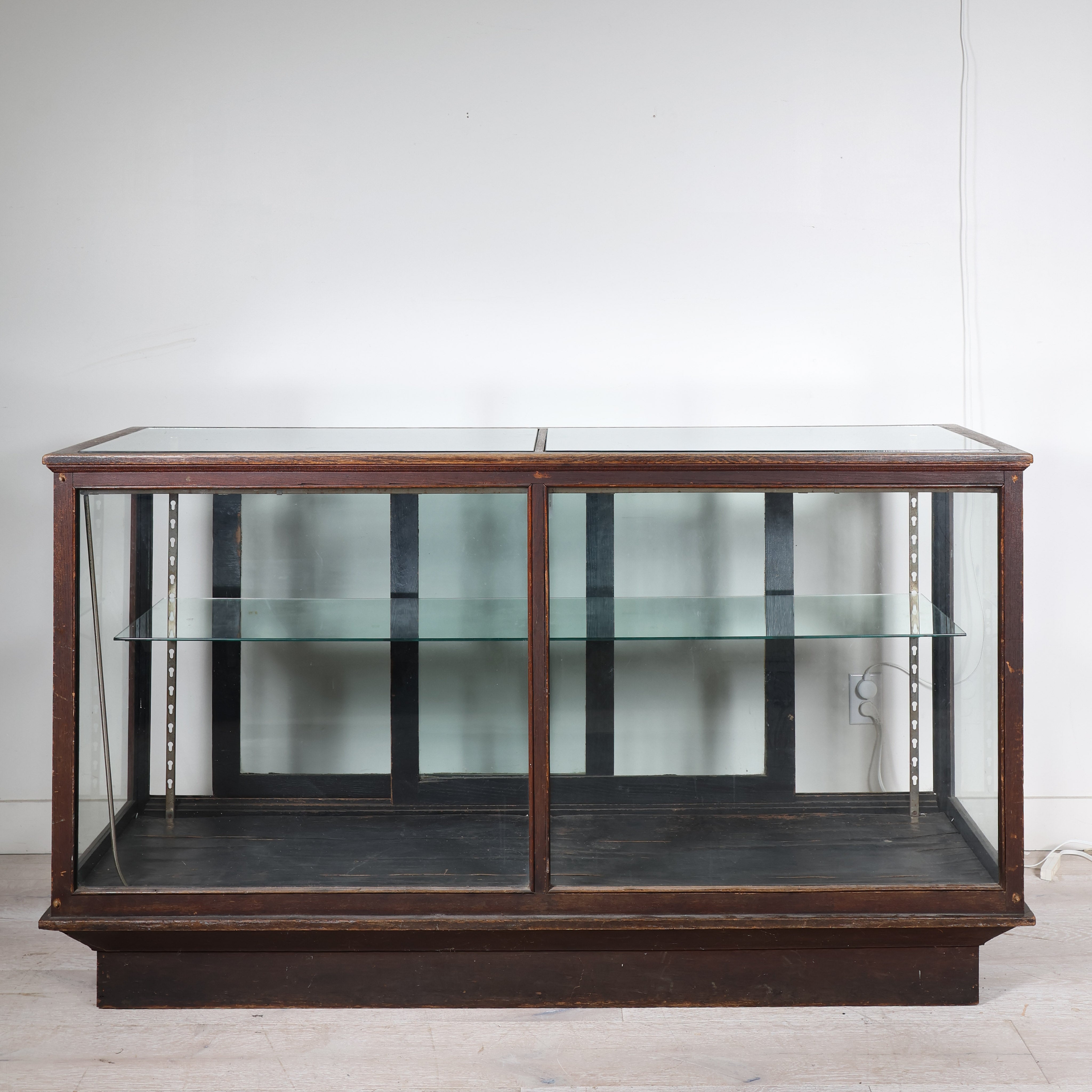 ガラスケース・ディスプレイケース Set of 3 Vintage Glass Cases (L,M,S) Antique Glass Display Case | Vintage Furniture – Scout Design Studio