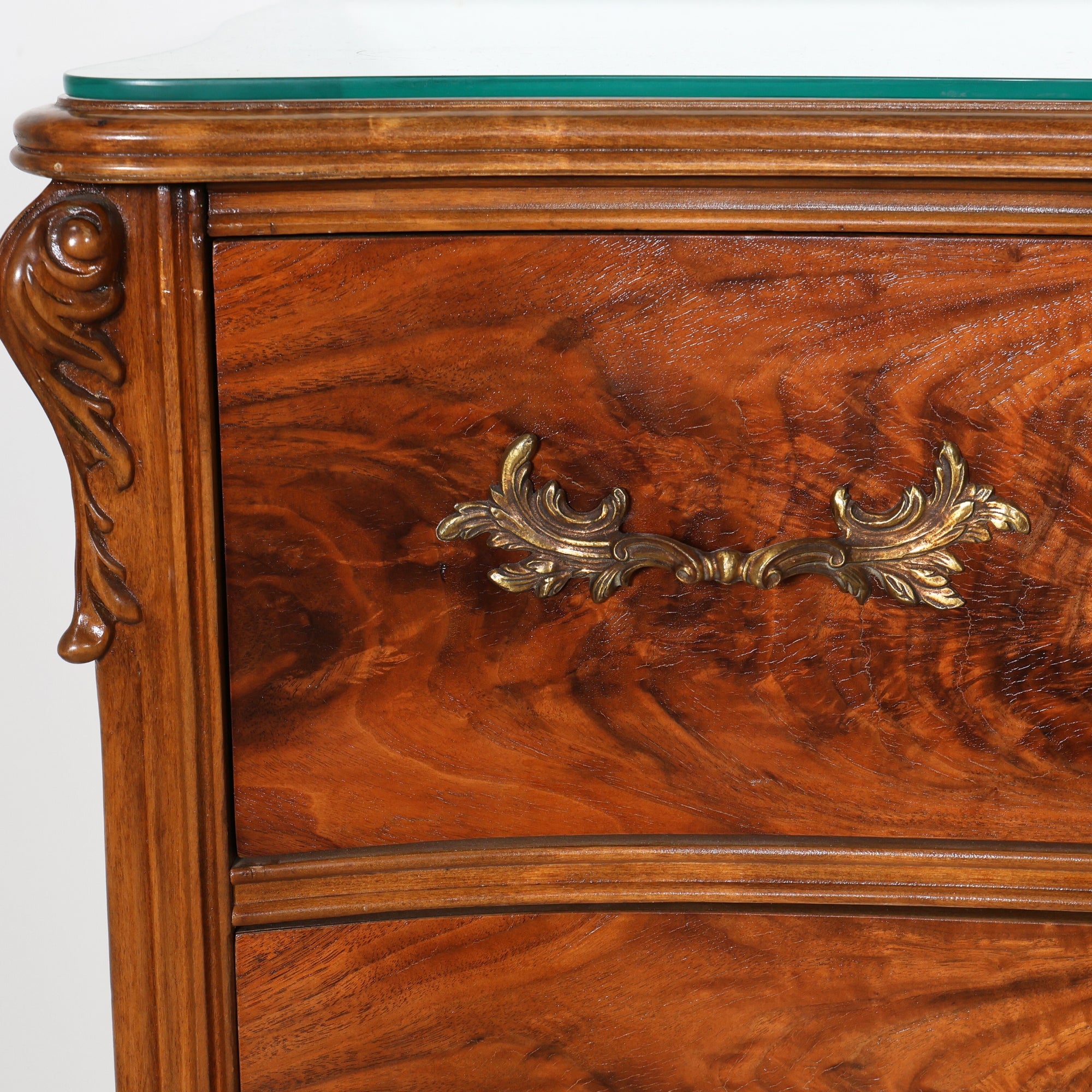 エプロン　フランスヴィンテージ　アンティークチュール　トワヴァーズ　DRAWER French Provincial Style Dresser l Vintage Furniture – Scout Design