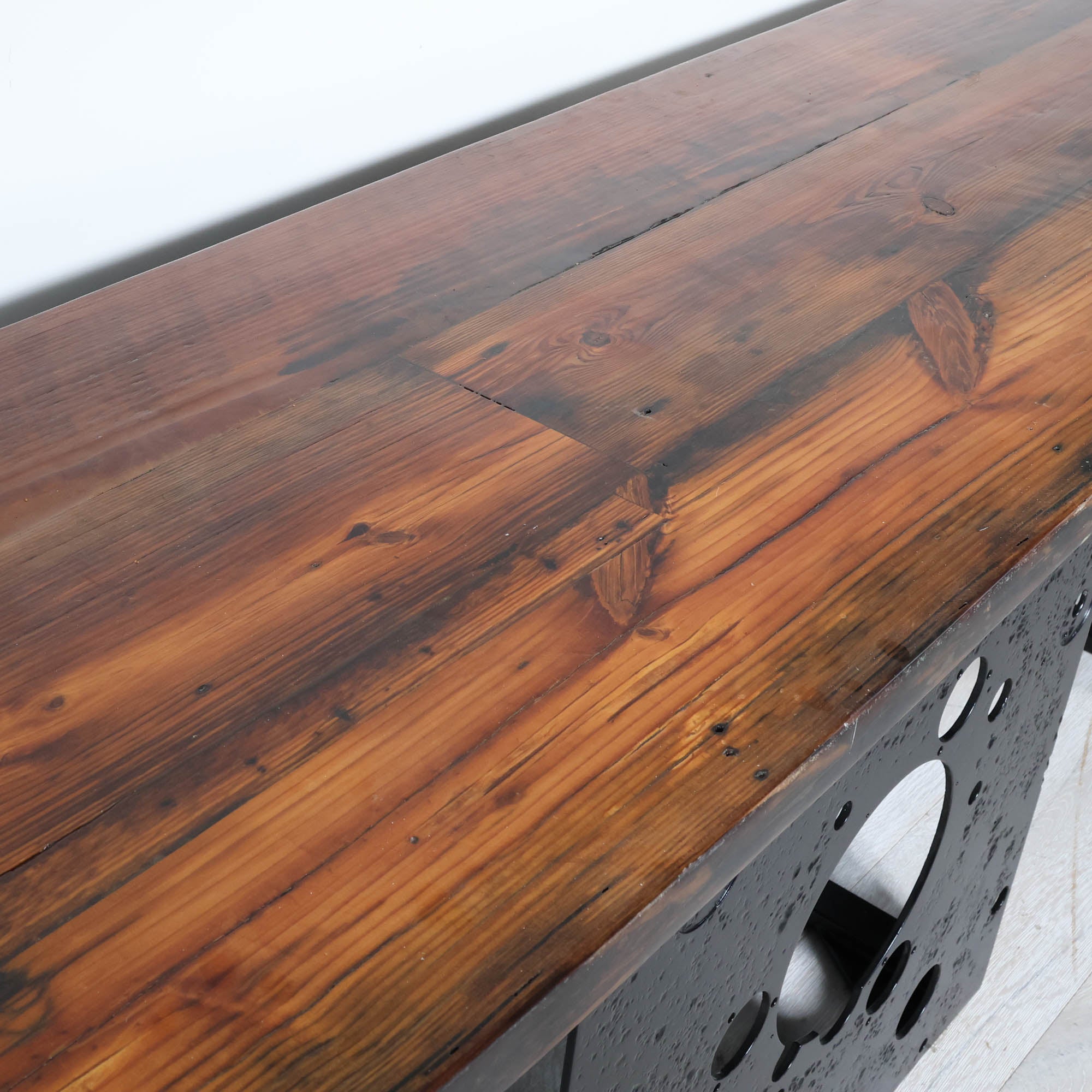 送料込ACME エアプレーンテーブル AIR PLANE PARTS TABLE Skyview' Aircraft Window Coffee Table – Handmade Upcycled Double